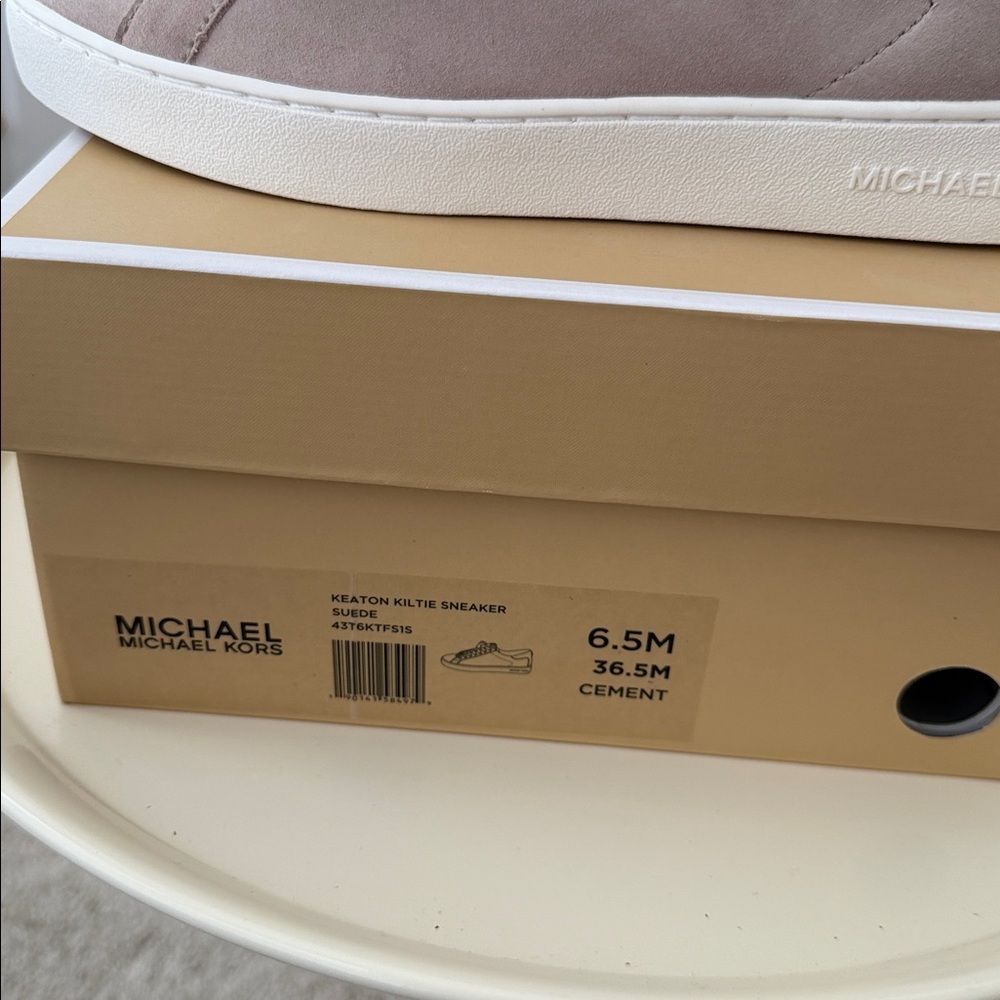 NIB Michael Kors Women's Keaton kiltie suede Sneakers 6.5 - Picture 6 of 6